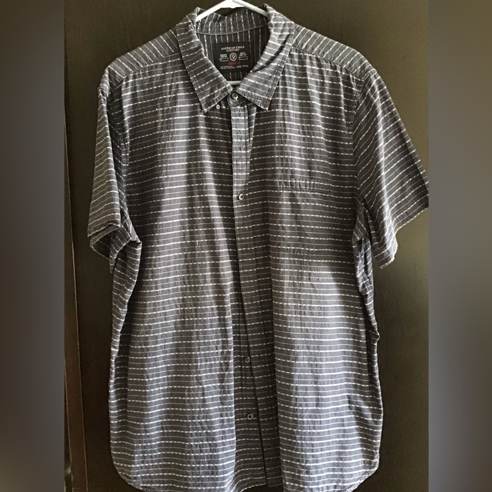 American Eagle Outfitters Short-Sleeve Navy and White Striped Button-Down Shirt